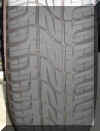 tirefront2.jpg (73632 bytes)